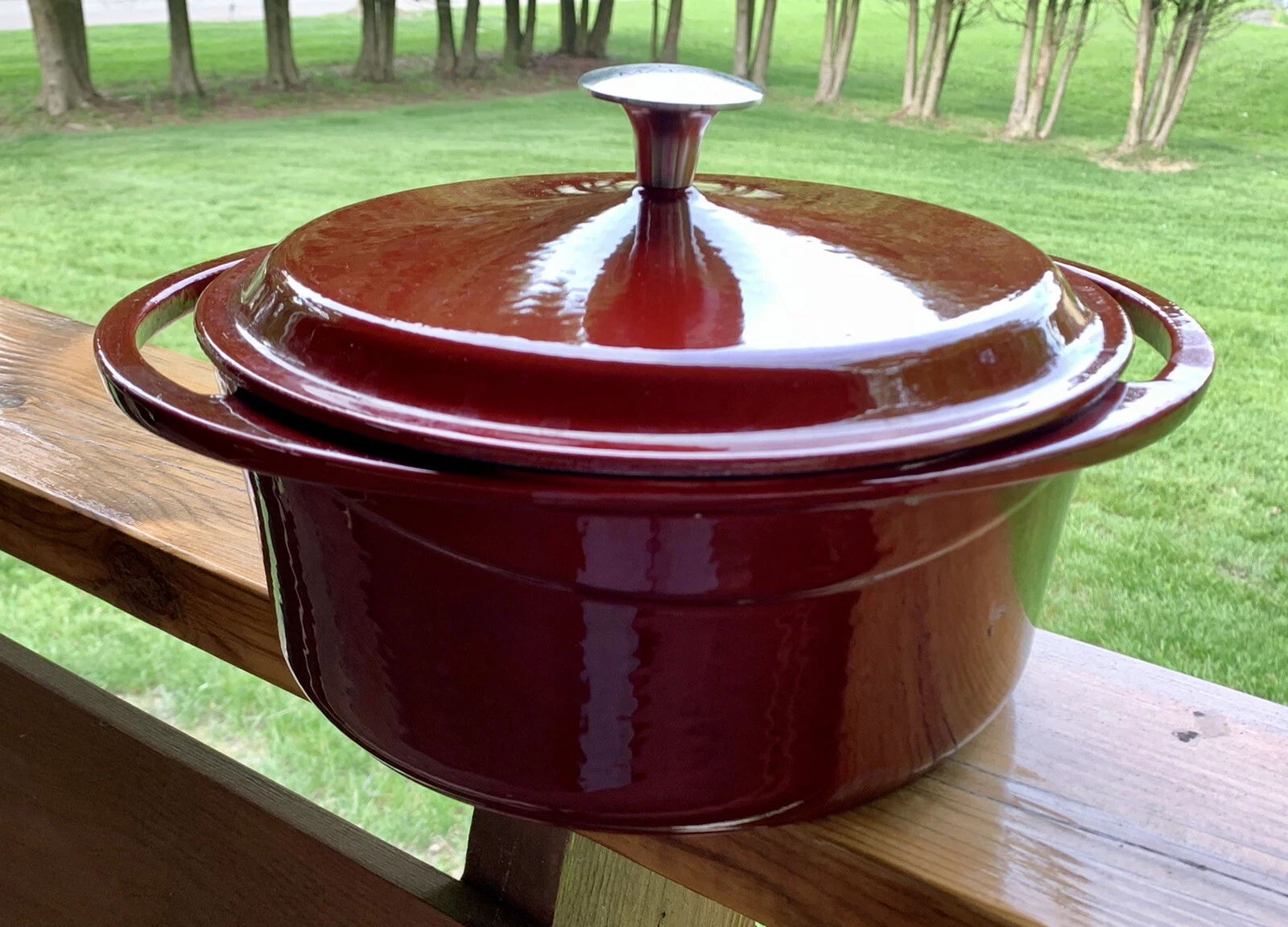 La Maison 3.2 Qt Enameled Cast iron dutch oven Casserole w/Lid Maroon Red