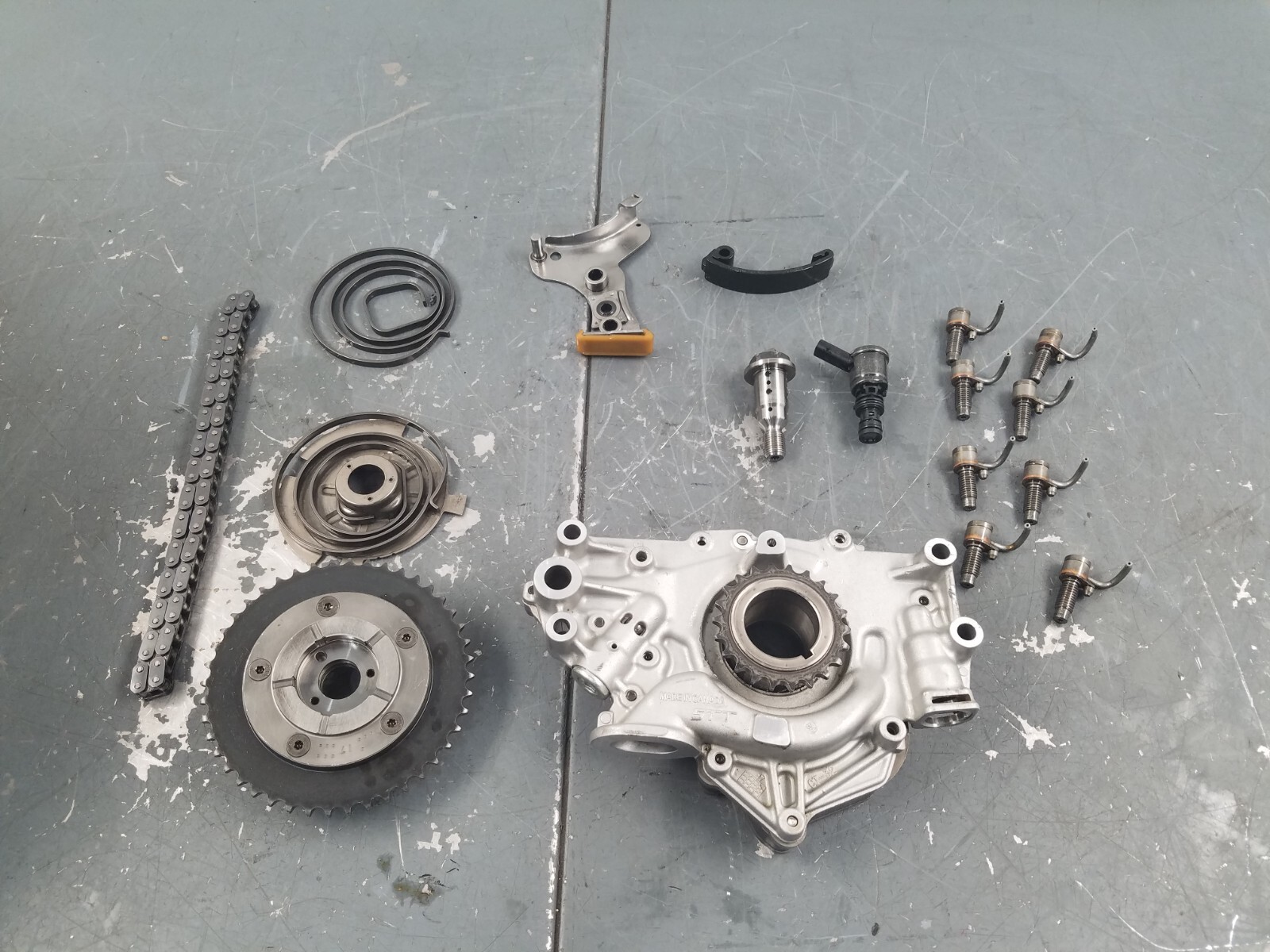 17 21 Camaro ZL1 LT4 6.2L Engine Oil Pump / Oil Cooling Jet / Timing