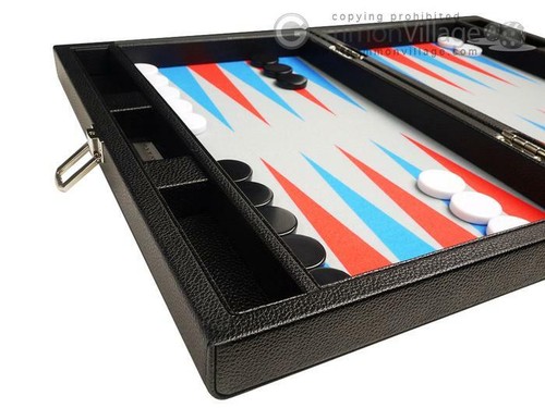 Nuevo set de backgammon de cuero sintético pequeño de 13 "Silverman & Co – Caja negra / rojo, azul - Imagen 5 de 11