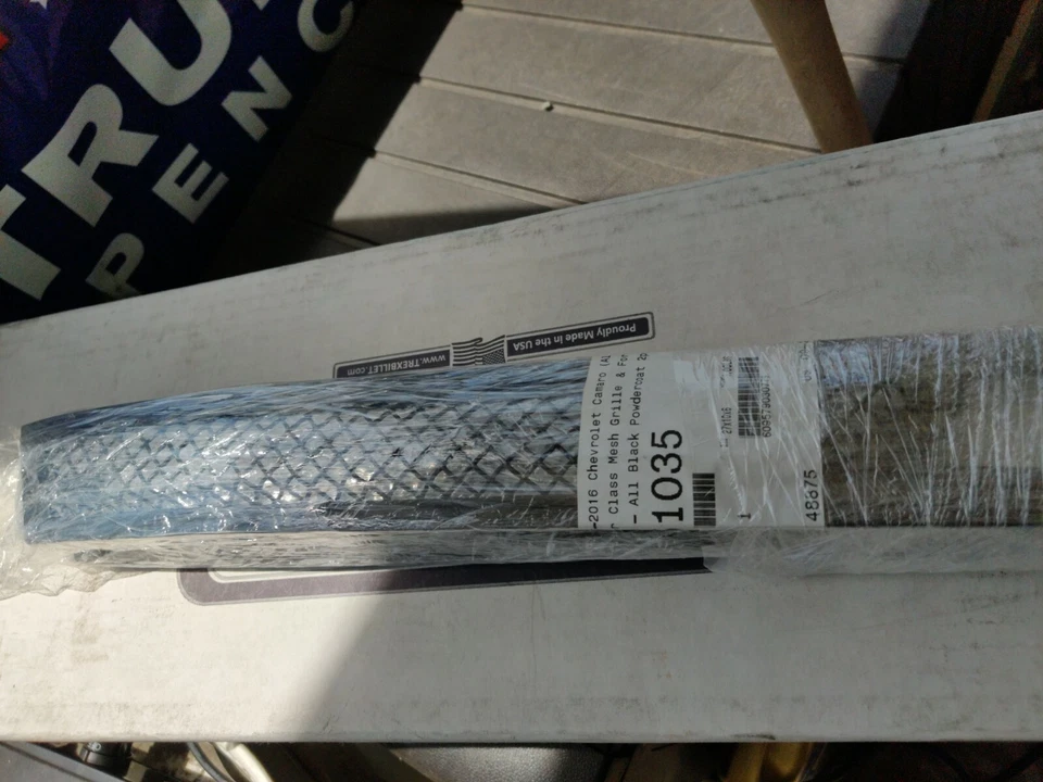 Сетчатая решетка T-Rex серии 51035 высшего класса подходит для Camaro 16–18 годов выпуска - Изображение 2 из 2