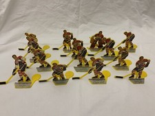 1971-72 POST Shooter Hockey Premium - Red Team Near Set (14/16)