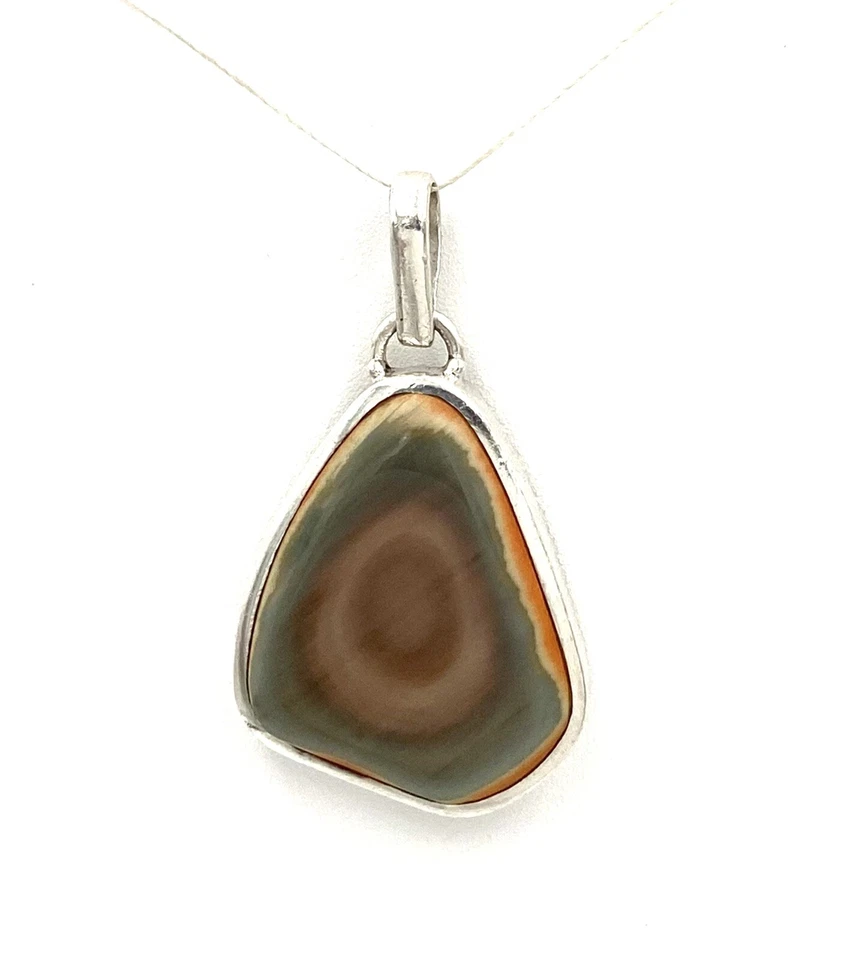 Colgante grueso asimétrico ágata mármol ojo de buey en rodajas de plata de ley 12,55 g