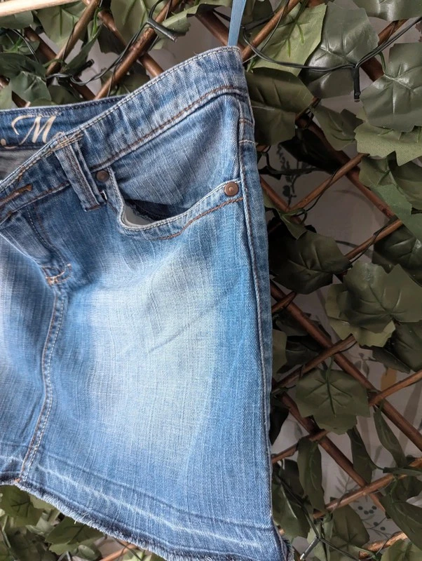 Minifalda Mavi Jeans Azul Denim Talla 28 – Estilo Clásico Vintage Y2K Foto 2 de 4