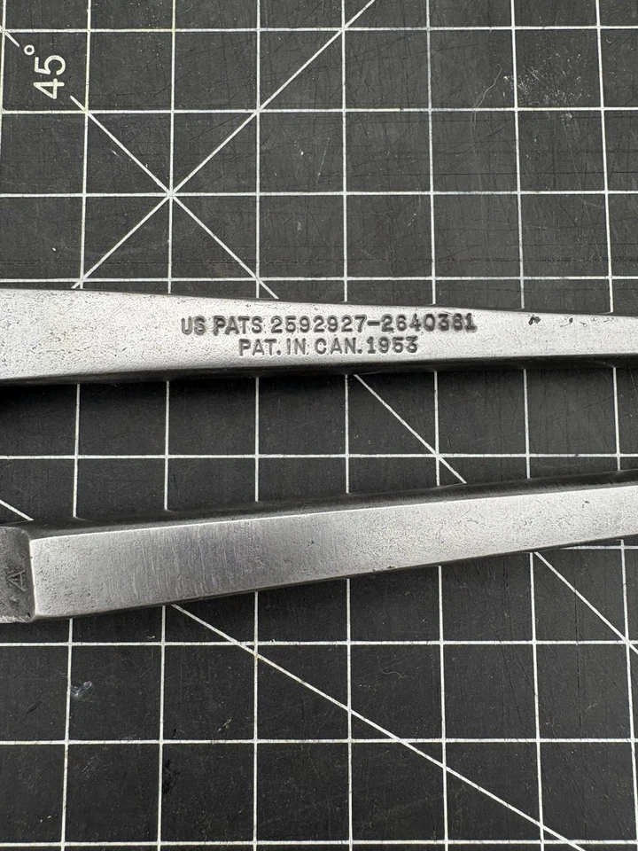 Alicates de mandíbula lisa 415 con bloqueo de canal raro de colección Foto 4 de 4