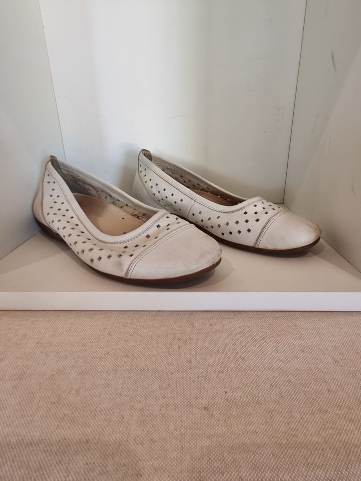 Silver Lining "Tara" white leather ballet flats size 36