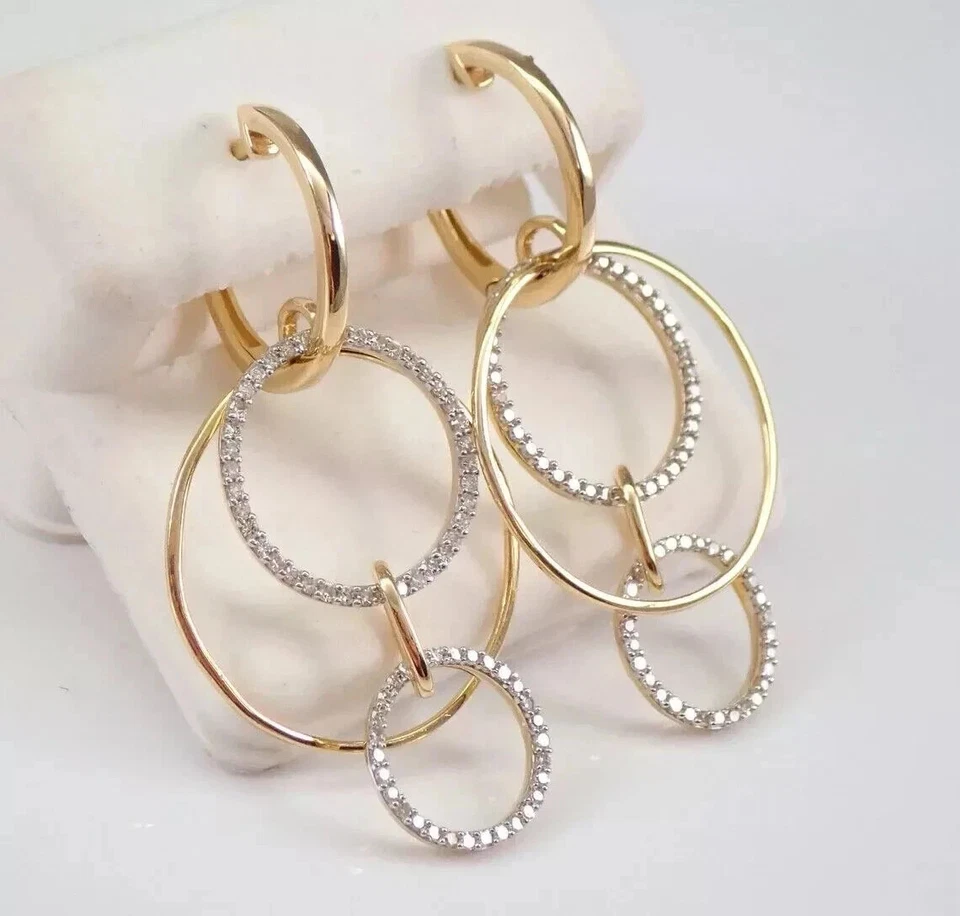 Brincos pendurados de gota longa de moissanita criados em laboratório 2 quilates ouro amarelo 14k sobre prata - Imagem 2 de 4