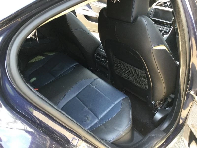 BALANCÍN IZQUIERDO CON POSTE AZUL PC: JBM SE ADAPTA A 17-19 JAGUAR XE 31547 Foto 3 de 4