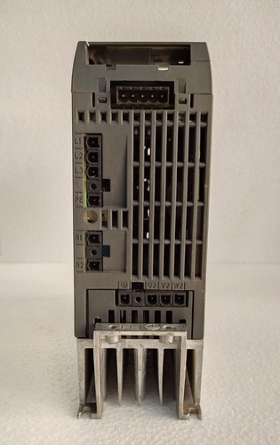 Siemens Sinamics g120c uss/mb / G120C USS/MB Inverter Drive 6SL3210-1KE14-3UB1 - Picture 6 of 7