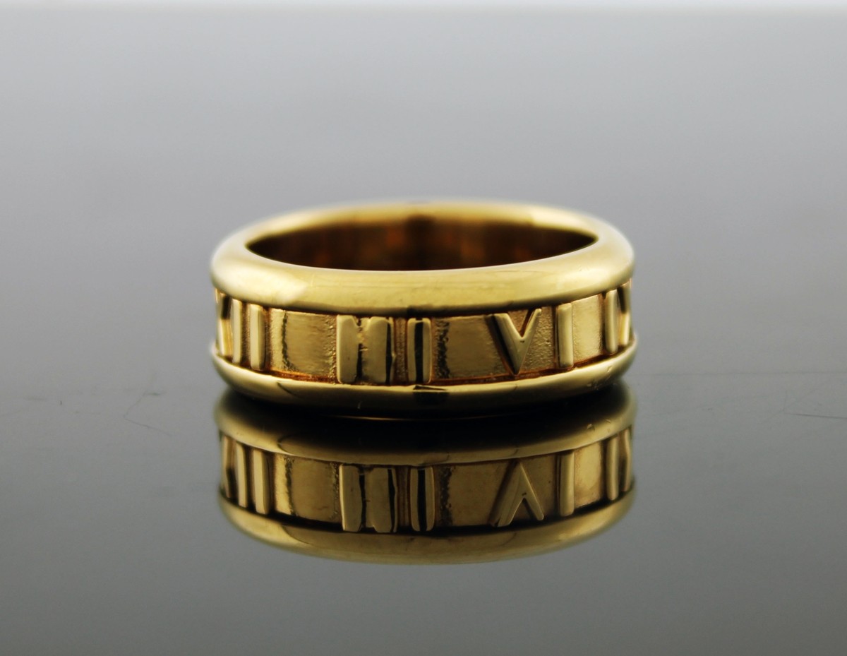 Tiffany & Co.ティファニーAtlas Ring 2003 Tiffany & Co. Atlas Ring in 18K White Gold ( 2003 ) – Size 6