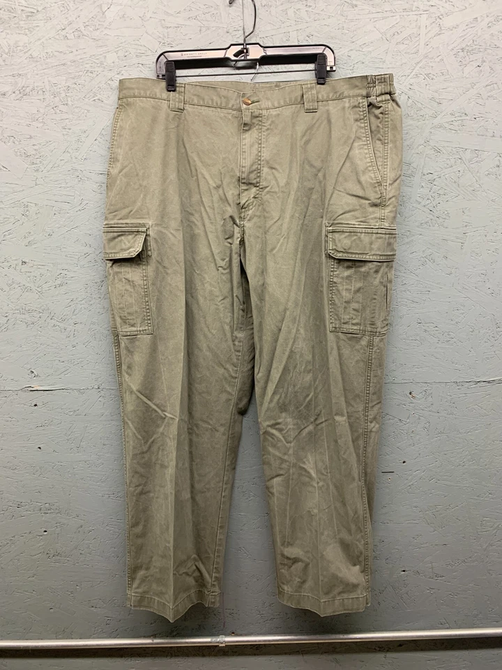 L.L. Bean Cargo Pants Men’s 44x32 Blue Comfort Waist Lot of 3 - Imagem 2 de 4
