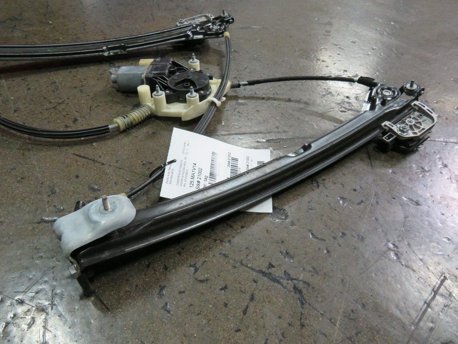 Maserati Ghibli, RH, Right, Front Door Window Regulator, Used, P/N 670009815