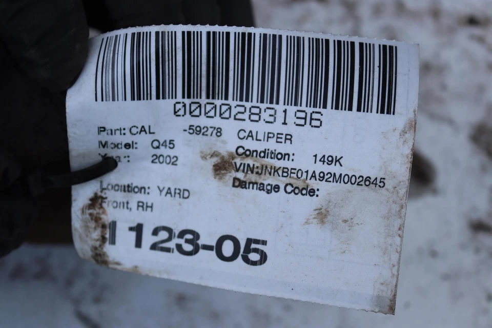 Pinza de freno del lado del pasajero delantero derecho Infiniti Q45 2002 con manguera OEM Foto 3 de 3