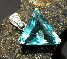 90 Ct Trillion Aquamarine Natural Topaz 925 Solid Silver Pendant Loose Gemstone