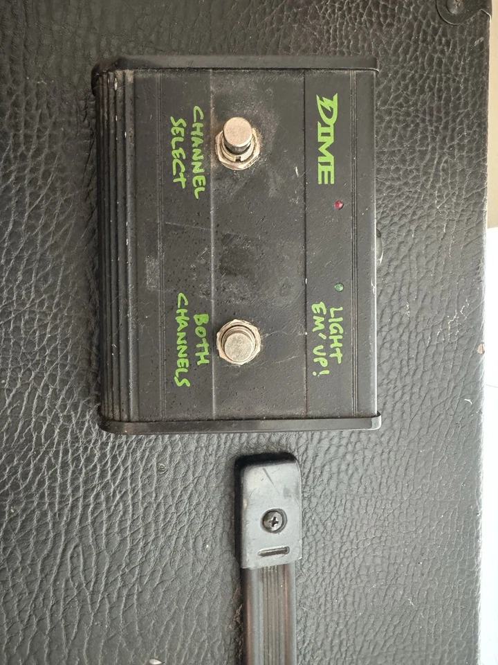 Dimebag Darrell Signature Modelo Dime Amplification D100 Half Stack Foto 2 de 3