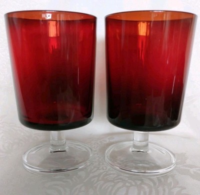 Luminarc Cavalier Ruby Red Set Of 2 Wine  Glasses France 4.5 Inches Tall