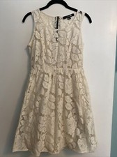 FOREVER 21 IVORY LACE DRESS SIZE SMALL