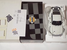 EXOTO 1 18 Porsche 934 RSR White RLG18090