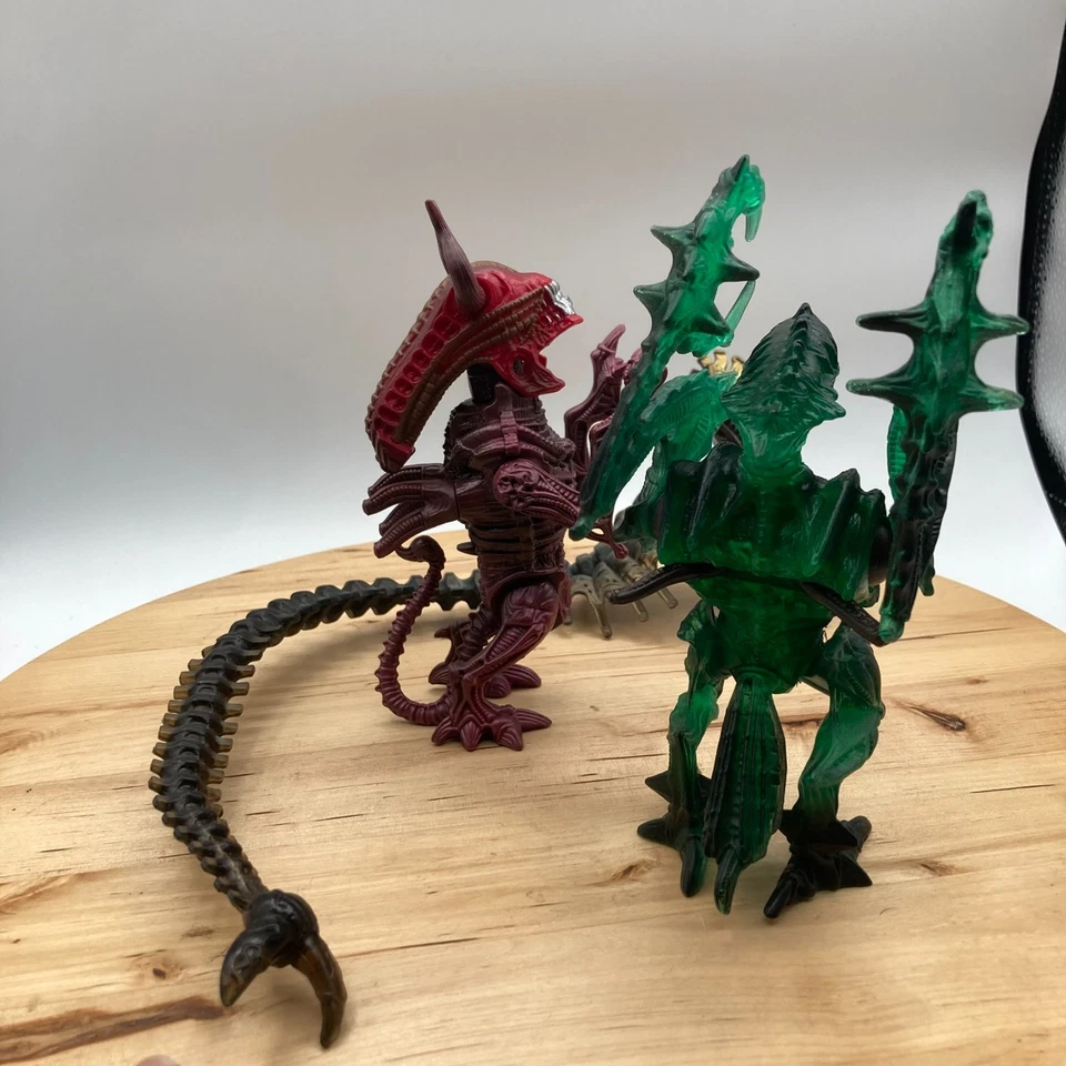 Aliens 1990 Kenner Mantis Verde Toro Serpiente Oro Rojo Lote Todo Funcionando Xenomorfo Foto 2 de 4