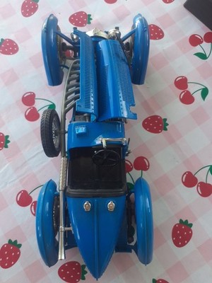 Bugatti Typ 59  (1934 ) burago 1:18