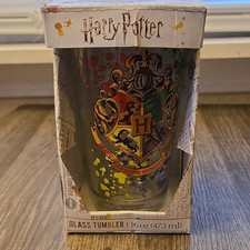 Silver Buffalo Harry Potter Hogwarts Crest Glass Tumbler Fantasy 16oz