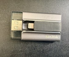 SanDisk iXpand 128GB USB 2.0 With Lightening Connector