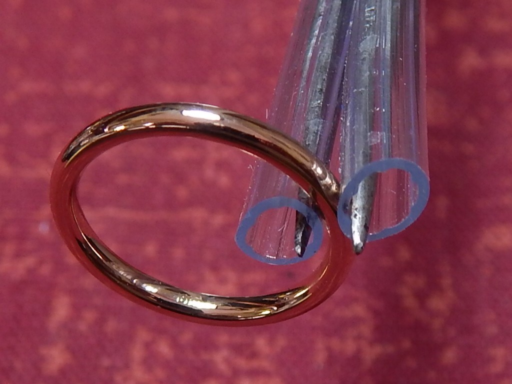 Wedding Band 18K Yellow Gold 2Mm Full Round-image