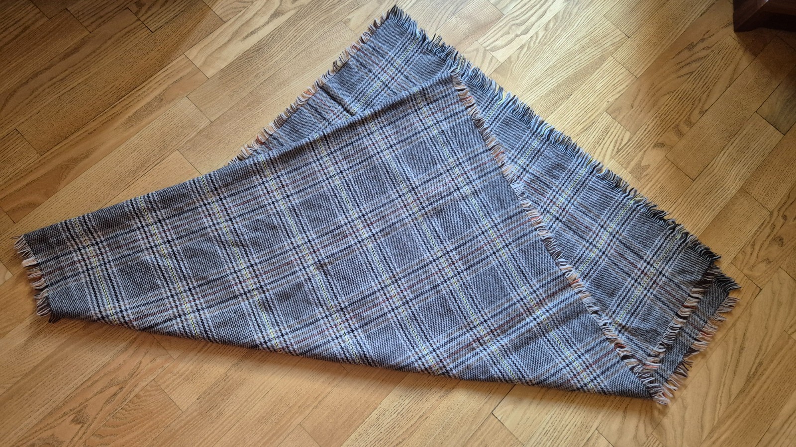 BURBERRY cashmere rectangular large scarf shawl f… - image 12