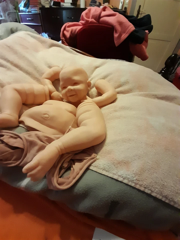 Reborn Bausatz Camilo Von Jorja Pigott Unbemalt Orginal - Bild 2 von 4