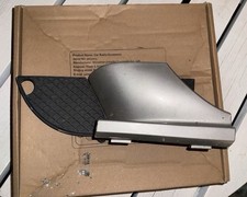 Mercedes W208 Abdeckung Kappe Stoßstange vorne A2088850223 silber 744 Orginal Mercedes W208 Abdeckung Kappe Stoßstange vorne A2088850223 silber 744 Orginal