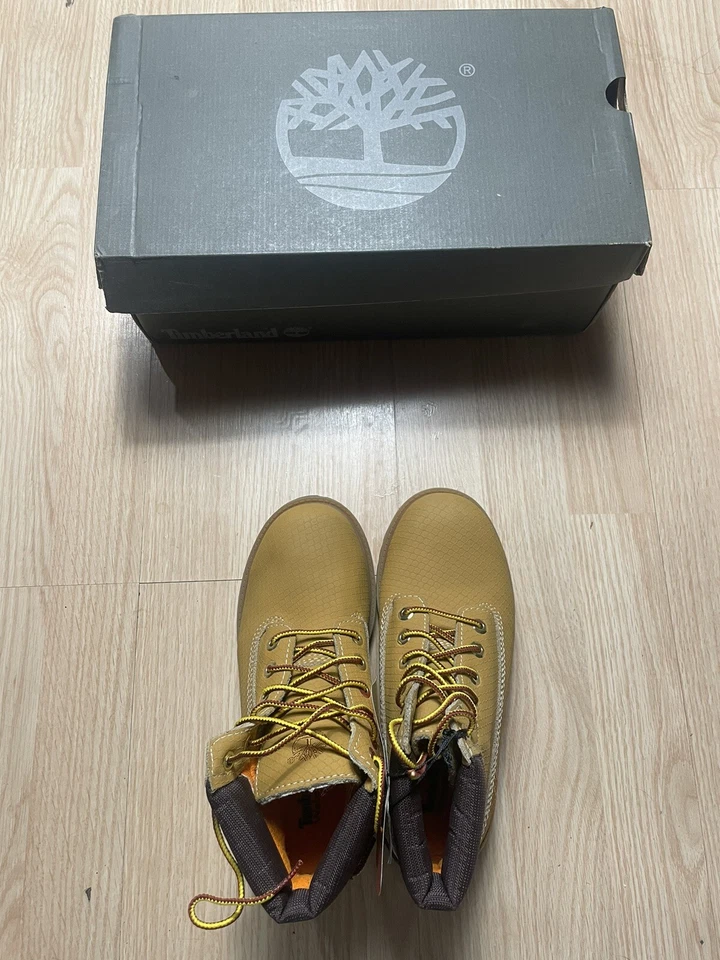 Botas Timberland 6 pulgadas clásicas de trigo Helcor impermeables a prueba de arañazos nuevas talla 3 Foto 3 de 4
