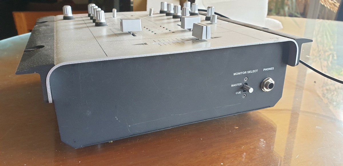 Vestax VMC-002 DJ 2 channel mixer Silver AC adapter | eBay Vestax VMC-002 DJ 2 channel mixer Silver AC adapter | eBay