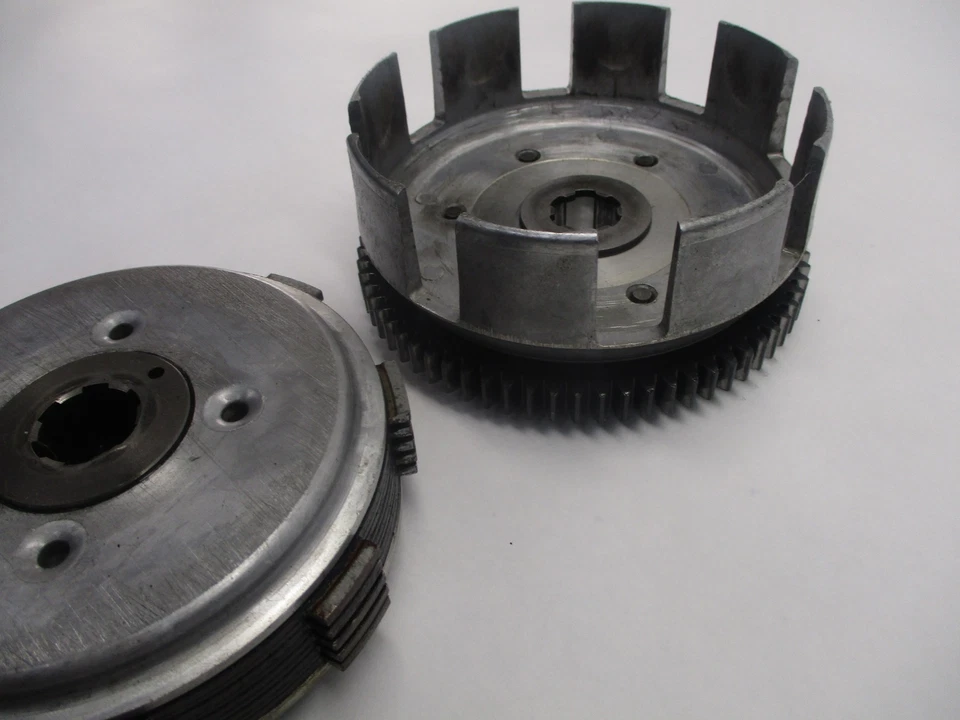 83 HONDA XL200R XL200 CLUTCH BASKET INNER AND OUTER - Image 2 of 4