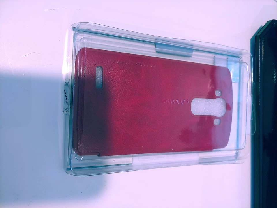 Funda de cuero Nillkin Qin Quick Circle para LG G4 - roja + vidrio templado extra. Foto 4 de 4