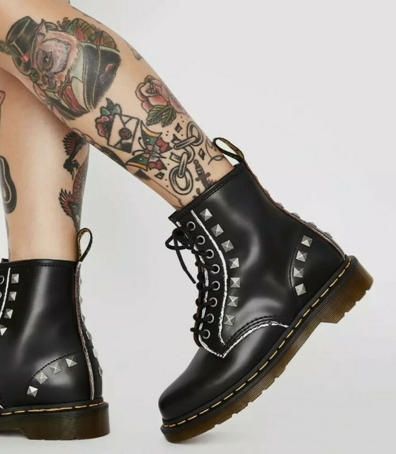 dr martens matt black
