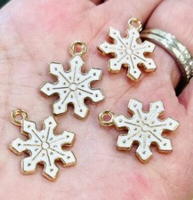 Set of 5 Snowflake charms, Christmas charms, snowflake jewelry, 16mm long