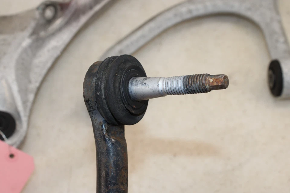 Conjunto de braço de controle traseiro direito Saturn Sky 2007-2010 fabricante de equipamento original MC63 - Imagem 4 de 4