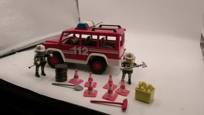 3181 Playmobil Feuerwehr: Jeep / 4x4 / Einsatzfahrzeug / Kapitän (2002) - Bild 1 von 4