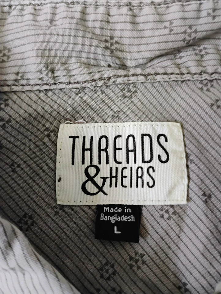 Threads & Heirs Button Up Shirt Men’s Extra Large Blue White Plaid Short Sleeves - Image 2 of 4