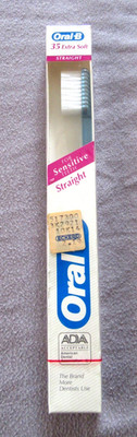 Vintage 1993 Oral B 35 Extra Soft Bristles Straight Sensitive Toothbrush Blue