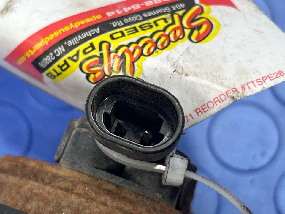 Bocina Low Note GM se adapta a Acadia Escalade Tahoe Yukon OEM 84594590 Foto 4 de 4