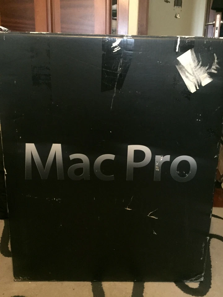 Apple Mac Pro 3.1 2,8 Quad-Core Intel Xeon 8800GT 32GB RAM SSD256GB - Imagen 3 de 3