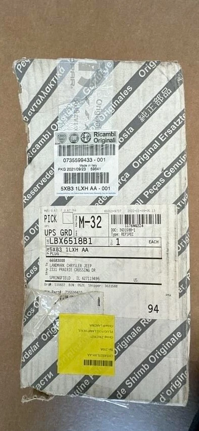 Jeep Renegade 2015-2018 delantero izquierdo lado del conductor negro nido de abeja faro antiniebla agujero enchufe Foto 3 de 3