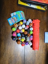 HUGE Lot of 34 Moose Mighty Beanz ,
