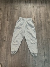 Nike Club Fleece Gray White Boys XS TaperedMini Swoosh Active Jogger Sweatpants