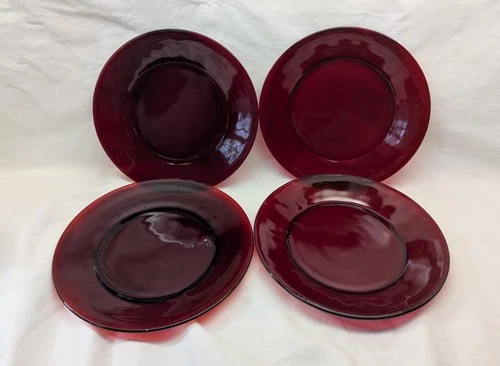 Anchor Hocking Royal Ruby Red Set Of 4 Glass Dinner Plates 9” Vintage