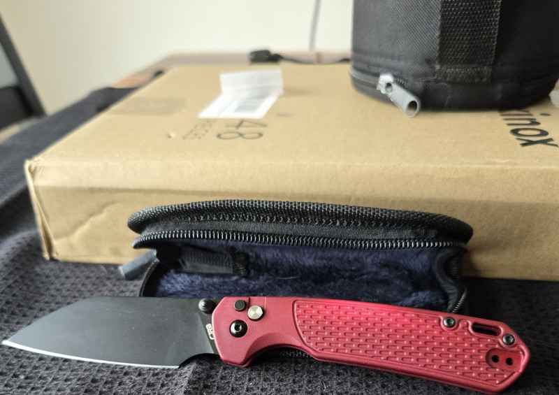 CJRB Large Pyrite Lite Red Dyed FRN Scales 