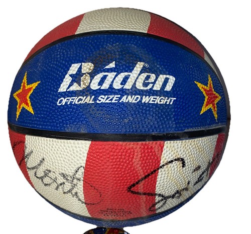 VTG Harlem Globetrotters Full Size Basketball Autographed Signed 7 Signatures - Picture 2 of 8