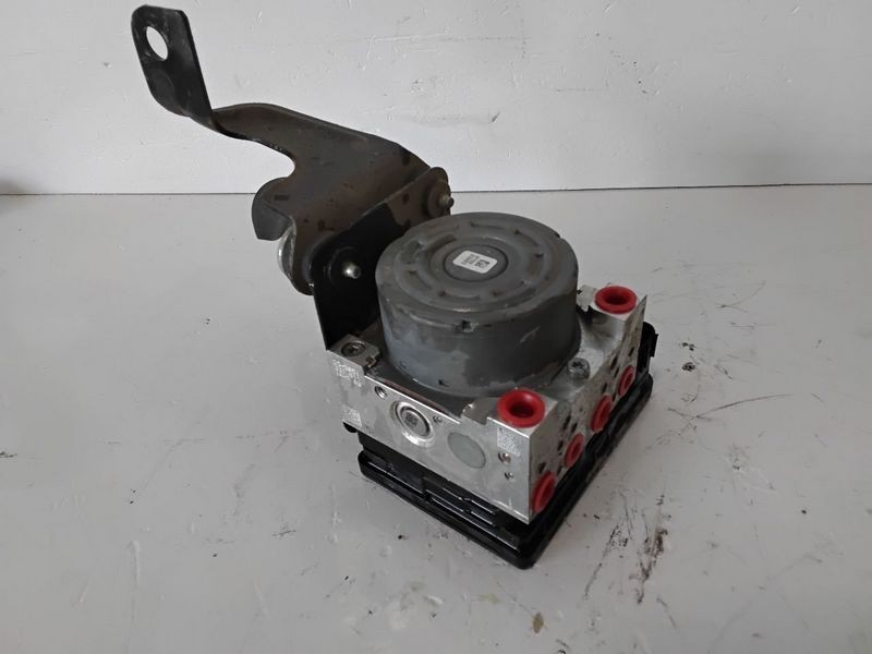 2014-2019 Ford Fiesta ABS Pump Anti-Lock Brake Module Assembly