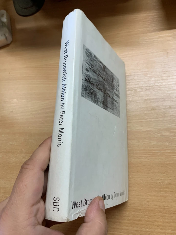 1966 "WEST BROMWICH ALBION" FOOTBALL SOCCER SPORTSMAN BOOK CLUB HB BOOK (P3) - Image 2 of 4