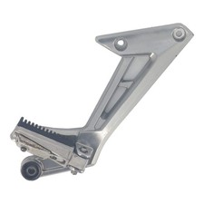 Platine repose-pied arrière droite (Yamaha - Fazer 1000 2001 - 2005)